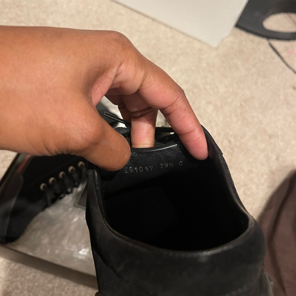 Authentic Vintage Gucci sneakers - Picture 7 of 7